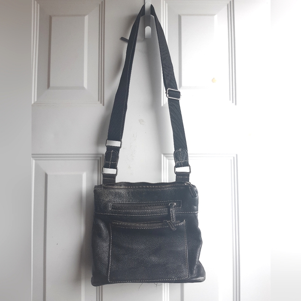 Roots Bag - Picture 2 of 12